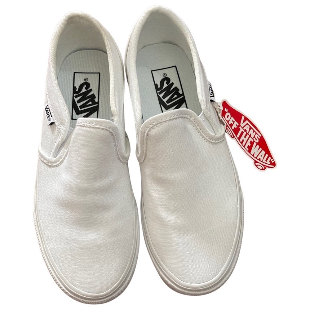 Vans Brand New in box, Size 6.0 W